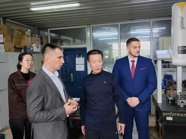 From October 9th to 11th, 2023, Russian customers visited the factory for inspection and discussed the next steps of cooperation.
